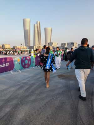 Torcedoras durante a partida Arábia Saudita x Argentina