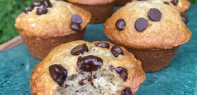 Veja como fazer banana bread para aproveitar as bananas maduras