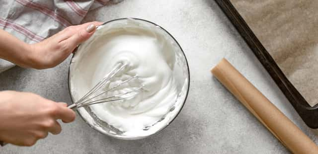 Receita de chantilly caseiro fresquinho para você economizar