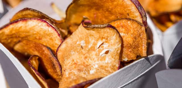 Chips de batata doce na Airfryer: crocante, delicioso e sequinho