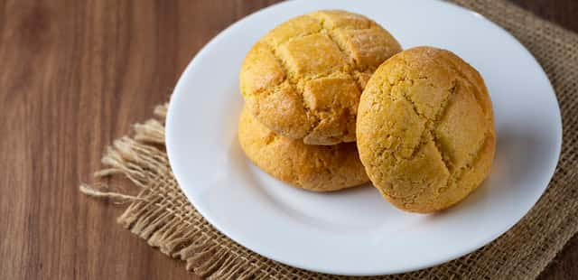 Broa de fubá irresistível para acompanhar o café