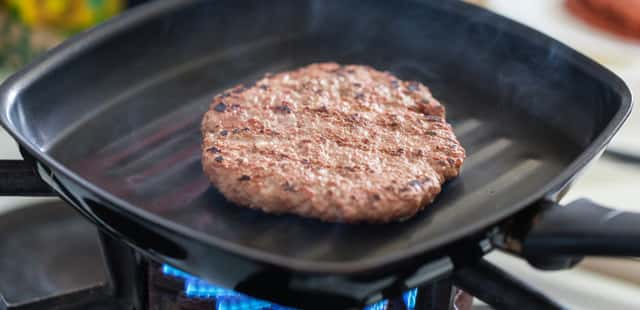 Hambúrguer caseiro delicioso e descomplicado