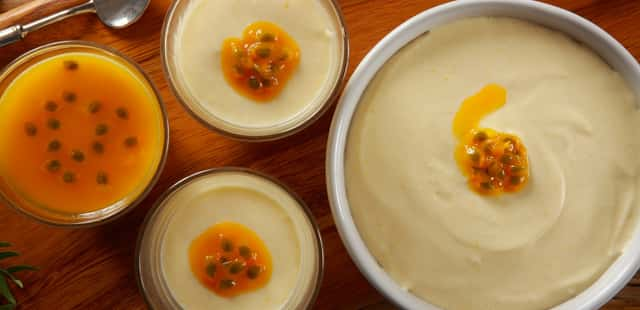 Mousse de maracujá irresistível pra você fazer em casa