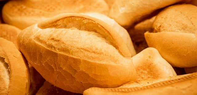 Pão francês caseiro: fresquinho e fácil de fazer todos os dias