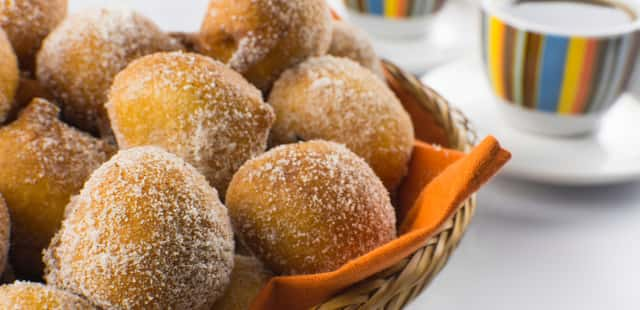 O segredo para o bolinho de chuva mais gostoso da sua vida