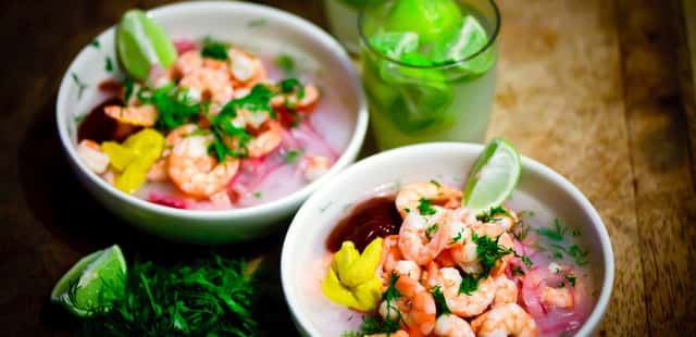 Faça um ceviche de camarão incrível