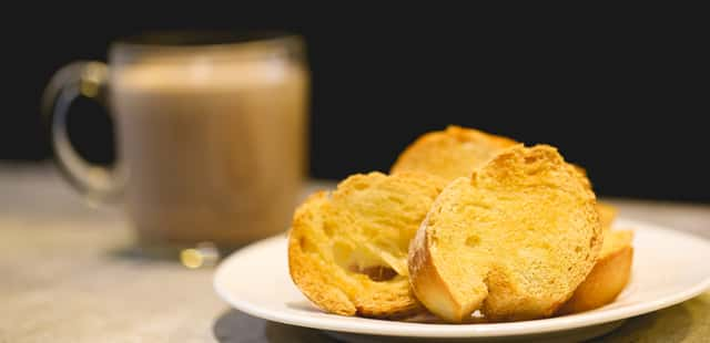 Torrada de leite: o café da manhã perfeito em poucos minutos