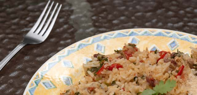 Receita de arroz carreteiro na pressão em alguns minutos