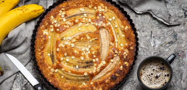 O bolo de banana proteico que vai deixar você querendo mais!