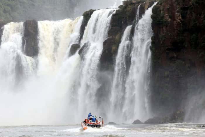 As Cataratas do Iguaçu, em Foz do Iguaçu (PR), ocupam a lista dos 7 pontos turísticos nacionais favoritos do brasileiro