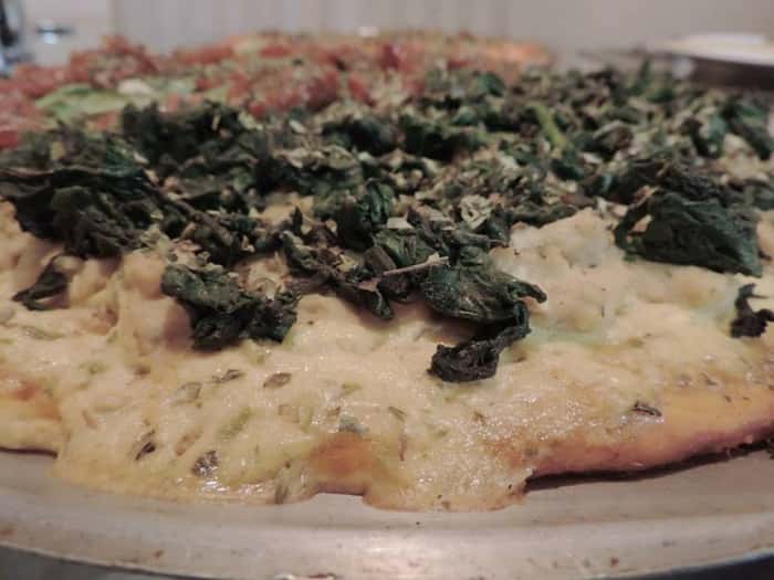 Rodízio leva 16 pizzas, doces e salgadas, sem produtos de origem animal 