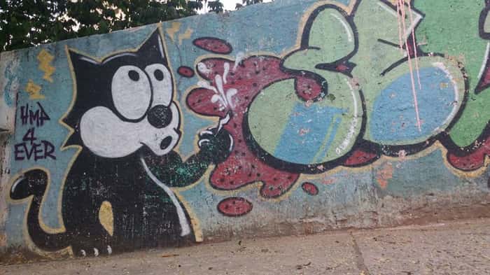 Graffiti sem local especificado, clicado por Thulio Cribe