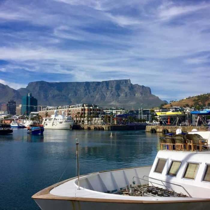 Foto do Waterfront com vista para a Table Mountain