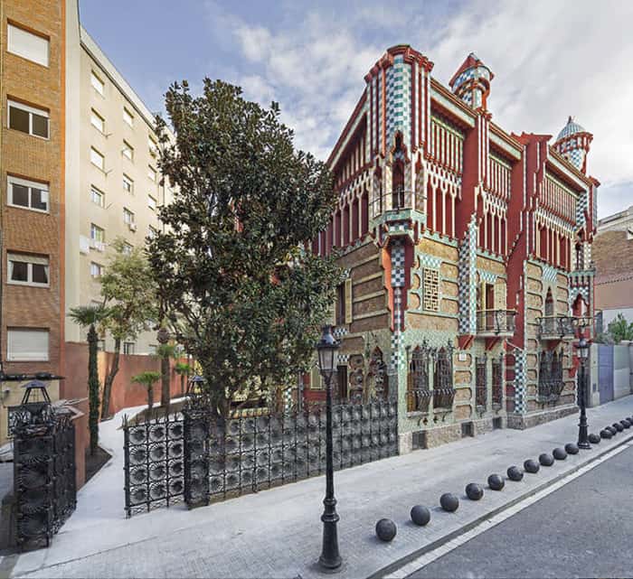 Fachada da Casa Vicens, em Barcelona, Espanha