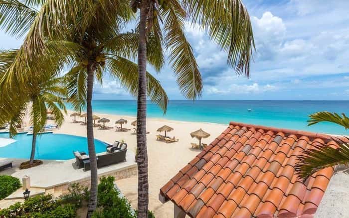 3 - Frangipani Beach Resort, em Anguilla (97,88)