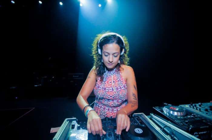 DJ Lia Macedo
