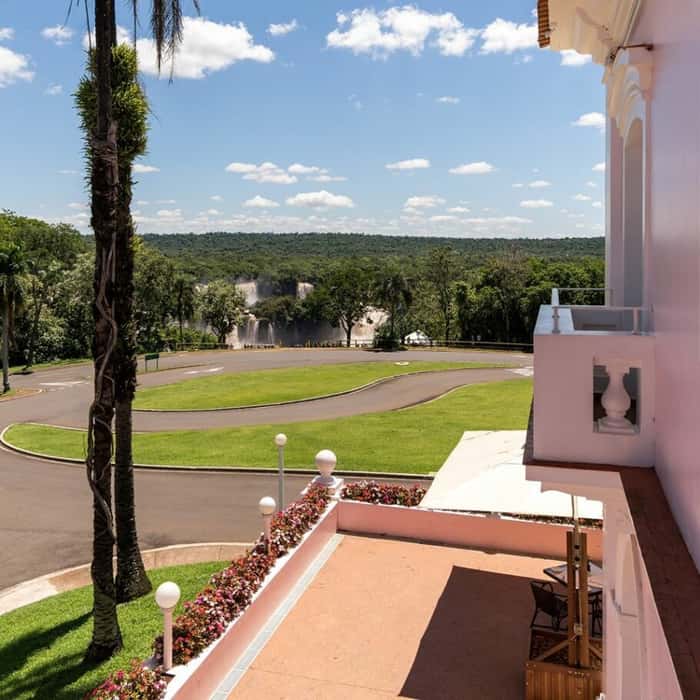 Hotel é o único dentro do Parque Nacional do Iguaçu, onde estão localizadas as Cataratas 