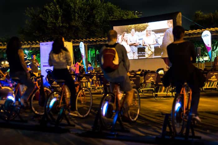 BikeCine pedale e aproveite um cinema sustentável ao ar livre