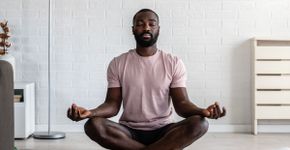 Comece a meditar: 4 dicas para colocar a prática na rotina