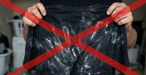 Roupas pretas saem da máquina com marcas brancas: o erro na quantidade de sabão que pode estar por trás do problema