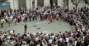 Flashmob em praça espanhola
