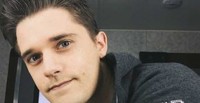 Ator da série ‘Flash’, Andy Mientus fala sobre bissexualidade