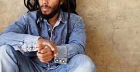 Assista ao show de Ziggy Marley ao vivo e de graça