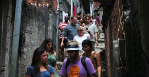 Turismo promove impacto social por meio de roteiros inusitados