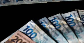 7 maneiras comprovadas de ganhar dinheiro parado em casa