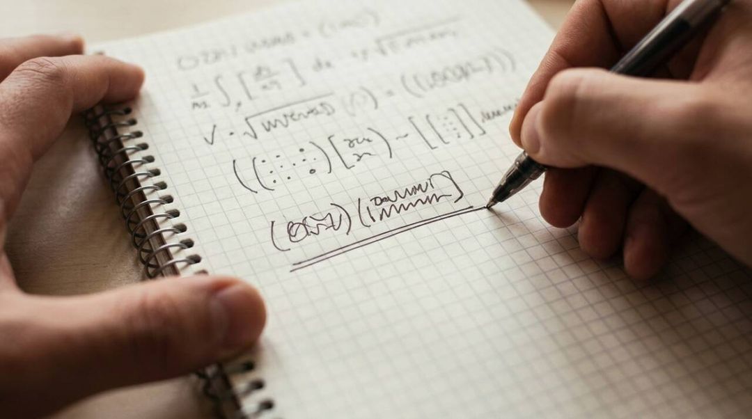 Você sabe quanto é 7 + 7 × 2 − 7? Confira o passo a passo, entenda a prioridade da multiplicação e veja por que a resposta correta é 14.