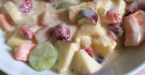 Toque especial: aprenda a fazer Salada de Frutas com creme de limão
