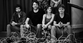 Apoie a música independente e ganhe aulas de piano e percussão