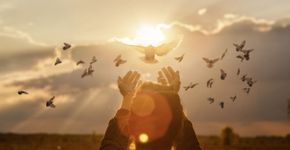 5 orações poderosas para renovar a esperança e afastar o medo