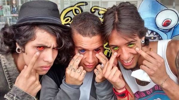 As tatuagens nos olhos podem trazer uma série de riscos (Reprodução)