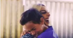 Vídeo mostra encontro emocionante de Pabllo Vittar com fã