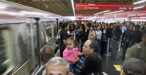 Deputados aprovam vagões exclusivos para mulheres no metrô e CPTM; leia diferentes opiniões sobre o tema