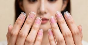 Unhas pós alongamento em gel fracas? Veja o único jeito de reverter esse dano