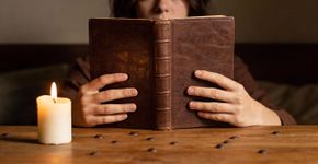 O truque do livro fechado que responde qualquer dúvida sobre o seu futuro