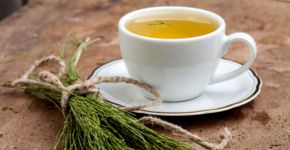 8 benefícios do chá de cavalinha e como usá-lo com segurança