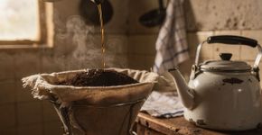 Café sem desperdiçar: o método brasileiro que economiza pó e realça o aroma natural dos grãos