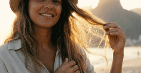 Recupere o brilho do cabelo opaco com o uso estratégico de soro fisiológico no último enxágue