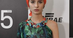 Estilista carioca cria projeto de moda inclusiva na Cidade de Deus