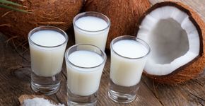 Faça leite de coco em casa: saudável e saboroso
