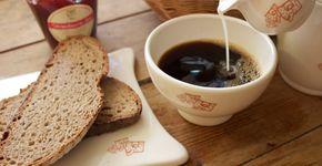 Cafeteria belga vai distribuir café de graça