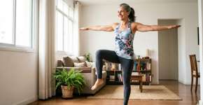 Levantar pesos é bom, mas existe um exercício de ginástica melhor para melhorar o equilíbrio em pessoas com mais de 50 anos