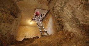 Família de Jerusalém descobre banheiro de 2.000 anos