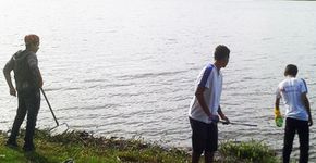 Alunos de escola pública fazem ação para recuperar lago de SP