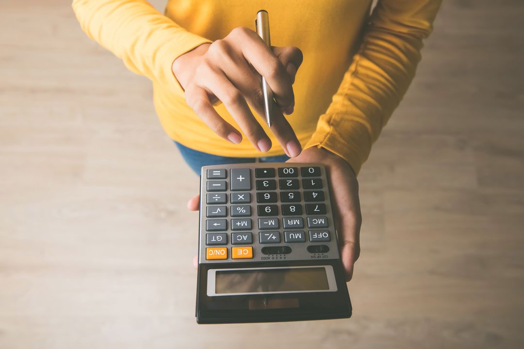 A inflação do estilo de vida acontece quando o aumento da renda leva a um crescimento proporcional — ou até maior — das despesas.
