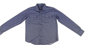 Empresa lança roupas de jeans feitas de garrafas PET