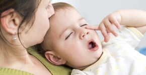 Estudo aponta que filhos afetam o sono das mães, mas não dos pais